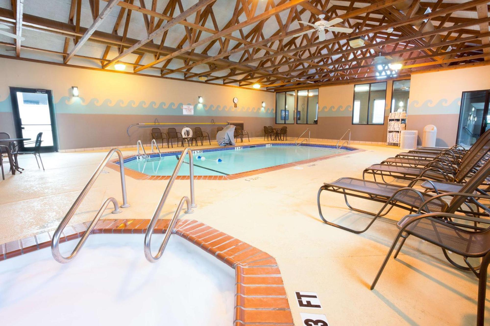 Drury Inn & Suites Jackson Mo エクステリア 写真