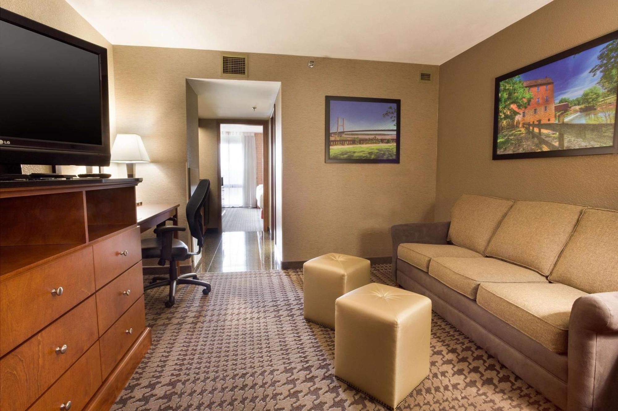 Drury Inn & Suites Jackson Mo エクステリア 写真
