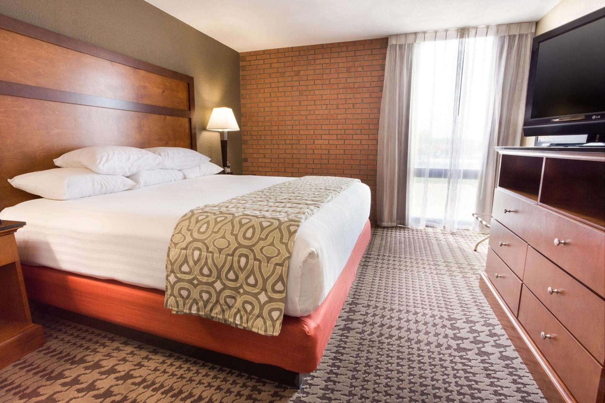 Drury Inn & Suites Jackson Mo エクステリア 写真